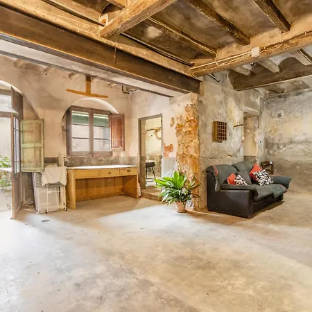Casa Estel Miracle Juncosa